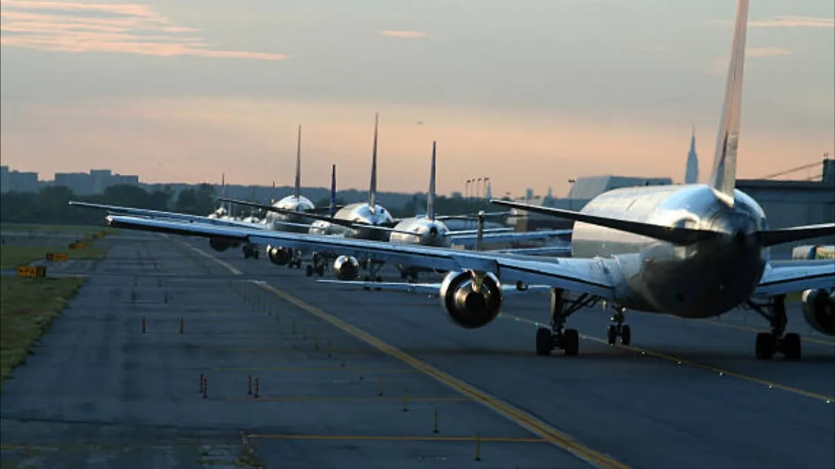 spirit airlines — ES news
