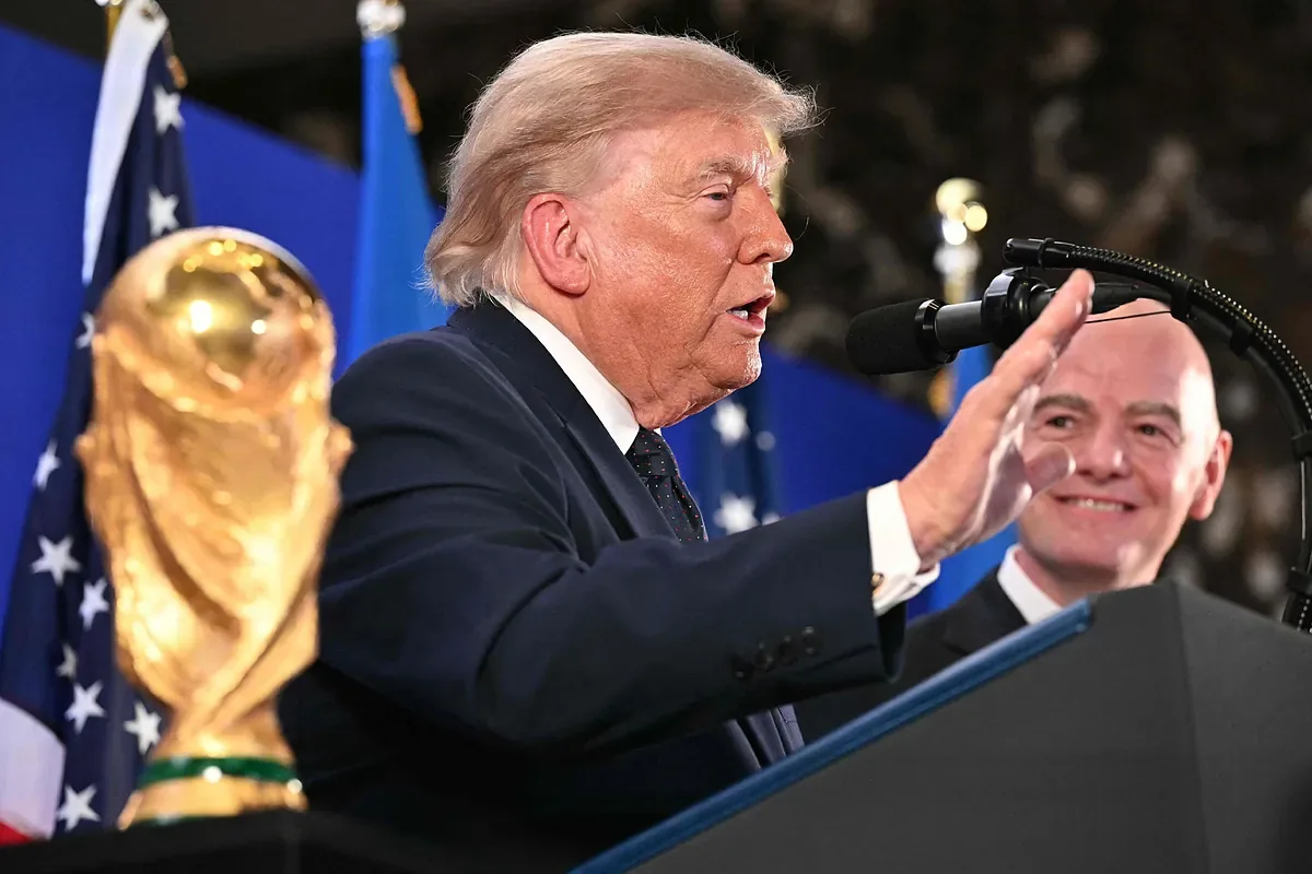 La Casa Real, Rosalía, Bardem y el morboso reencuentro de Trump y Sánchez: la alfombra roja de la final del Mundial - El Mundo