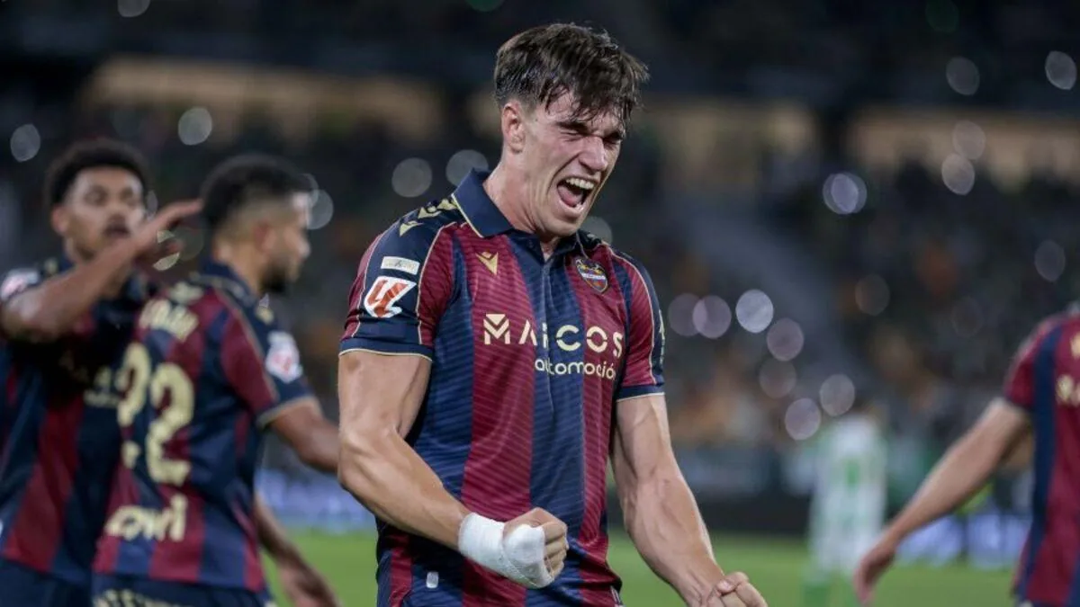 El Real Madrid aparece en el último momento por Carlos Espí - MARCA