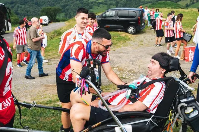 Así fue desde dentro la ascensión de Capi a L´Angliru, la intrahistoria de la campaña de abonados más emotiva del Sporting