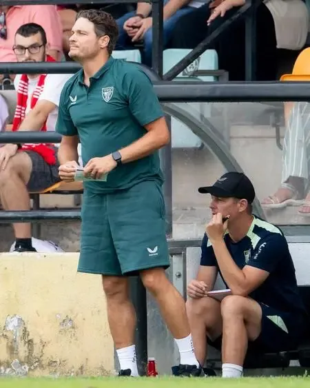 Edin Terzic dirige por primera vez desde el banquillo al Athletic.