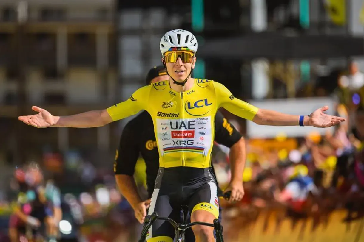 Pogacar, ganador en Alpe d'Huez.