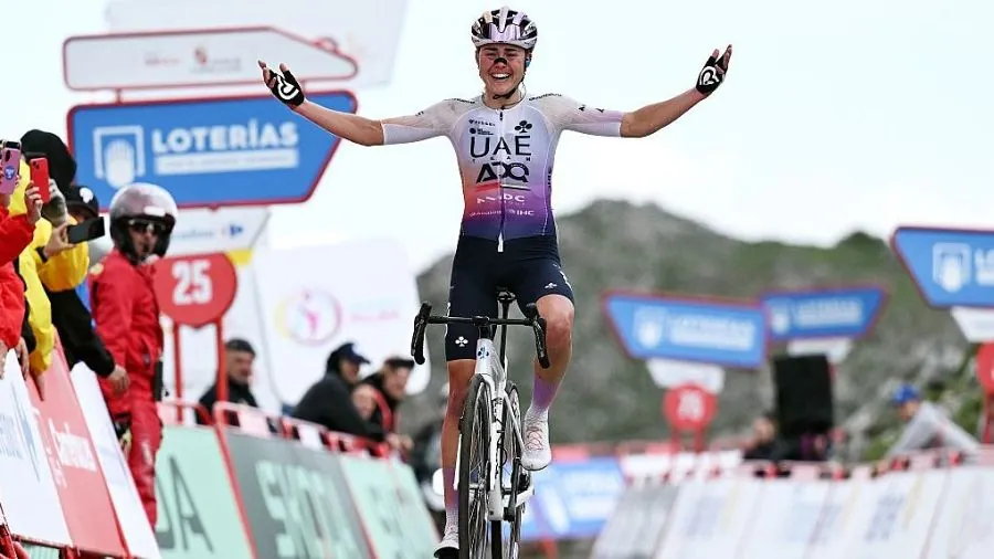 Paula Blasi celebra la Vuelta