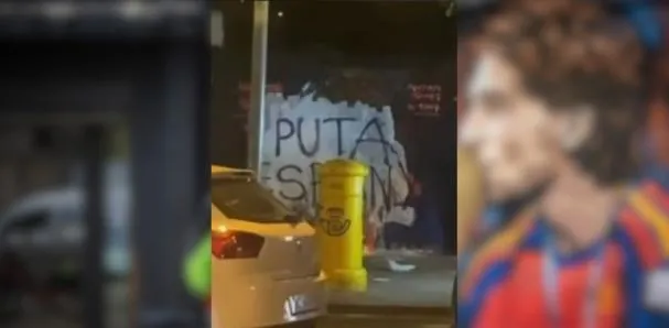 El mural vandalizado