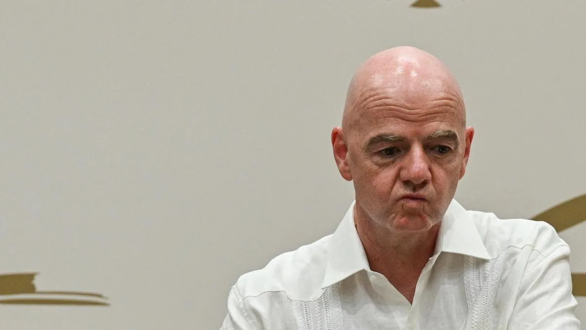 La crisis de la FIFA escala: UEFA, AFC y Concacaf estudian echar a Infantino