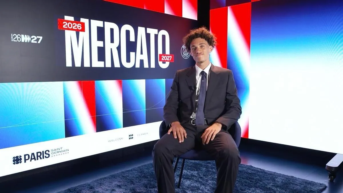 Akliouche, la cara nueva del PSG: "Es un honor para mí fichar por este club"