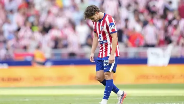 Julian Alvarez of Atletico de Madrid leaves the pitch after the match as his own fans boo him over his desire to leave the club during the transfer window after the Spanish League, LaLiga EA Sports, football match played between Atletico de Madrid and Villarreal CF at Riyadh Air Metropolitano stadium on August 23, 2026, in Madrid, Spain. AFP7 23/08/2026 ONLY FOR USE IN SPAIN